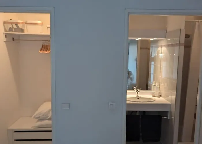 T2 Ouvert A 5 Min Des Plages, Au Calme, Avec Balcon Et Garage Apartmán *