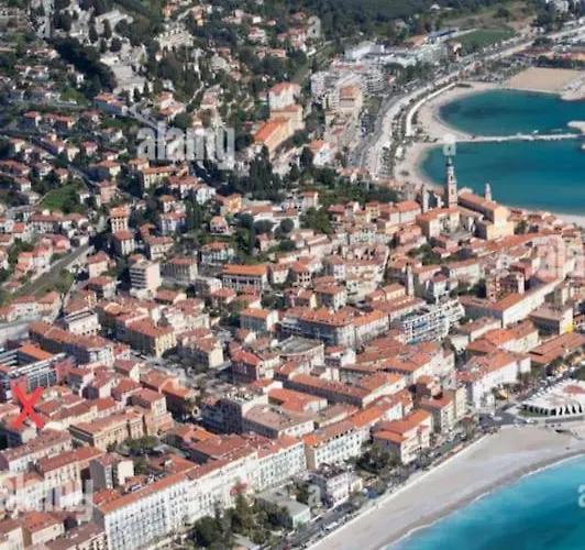 T2 Ouvert A 5 Min Des Plages, Au Calme, Avec Balcon Et Garage *