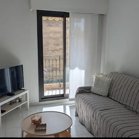 Apartman T2 Ouvert A 5 Min Des Plages, Au Calme, Avec Balcon Et Garage Menton