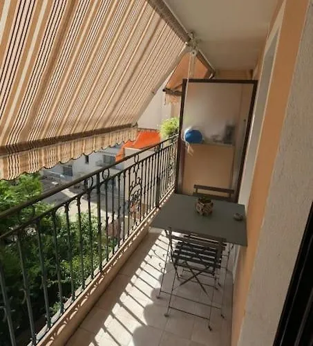 Apartment T2 Ouvert A 5 Min Des Plages, Au Calme, Avec Balcon Et Garage Menton