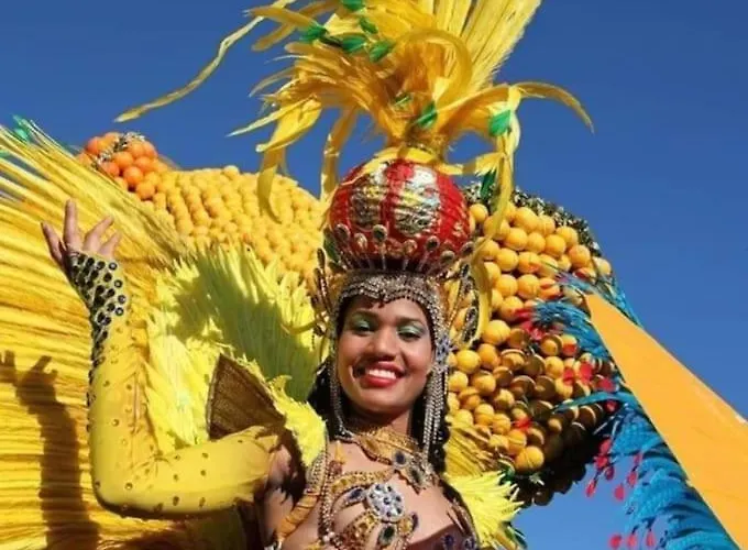 Apartment T2 Ouvert A 5 Min Des Plages, Au Calme, Avec Balcon Et Garage Menton